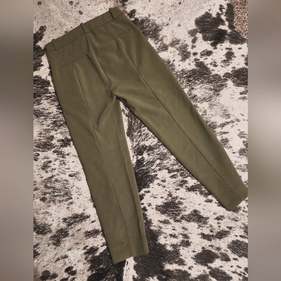 Dress pants - Picture 2 of 3